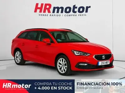 Begagnad Seat Leon Style 150 HK (110 kW) 2022 Röd Kombi
