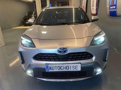 Usado Toyota Yaris Cross 116 CV (85 kW) 2023 Gris / plata SUV