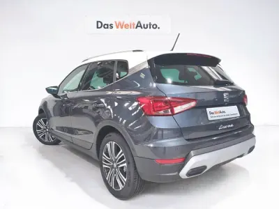 Usado Seat Arona Xperience 115 CV (84 kW) 2025 Gris SUV