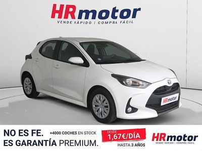 Usado Toyota Yaris Hybrid Business Edition 116 CV (85 kW) 2022 Blanco Berlina