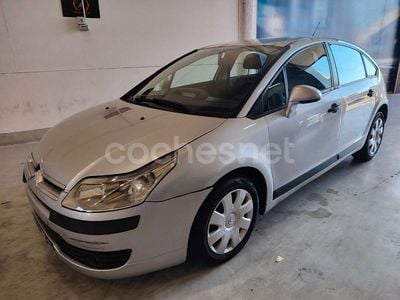 Usado Citroën C4 92 CV (67 kW) 2005 Gris / plata Berlina