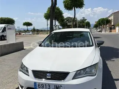 Usado Seat Leon CONNECT 110 CV (80 kW) 2016 Blanco Berlina
