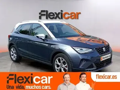 Usado Seat Arona FR 150 CV (110 kW) 2023 Gris SUV