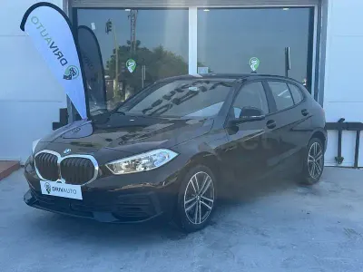 Usado BMW 118 Comfort Edition 136 CV (100 kW) 2019 Negro Utilitario