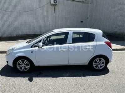 Usado Opel Corsa Cosmo 80 CV (58 kW) 2009 Blanco Utilitario