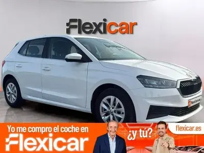 Usado Skoda Fabia Active 80 CV (58 kW) 2022 Blanco Utilitario