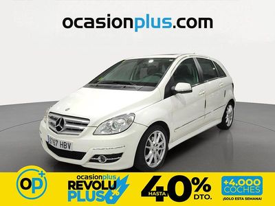 Usado Mercedes B180 109 CV (80 kW) 2011 Blanco Monovolumen