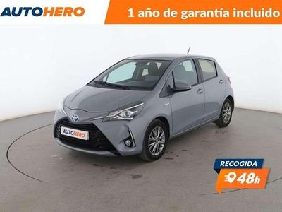 Usado Toyota Yaris Hybrid Active 75 CV (55 kW) 2018 Gris Berlina