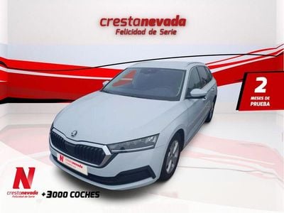 Usado Skoda Octavia 110 CV (80 kW) 2021 Blanco Familiar
