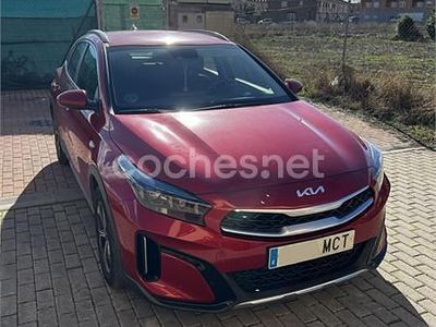 Usado Kia XCeed 120 CV (88 kW) 2022 Rojo SUV