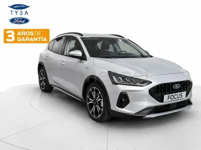 Usado Ford Focus Active X 155 CV (114 kW) 2022 Gris / plata Berlina