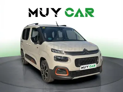 Usado Citroën Berlingo Shine 102 CV (75 kW) 2020 Beige Monovolumen