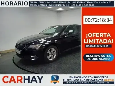 Usado Skoda Superb Ambition 150 CV (110 kW) 2018 Negro Familiar
