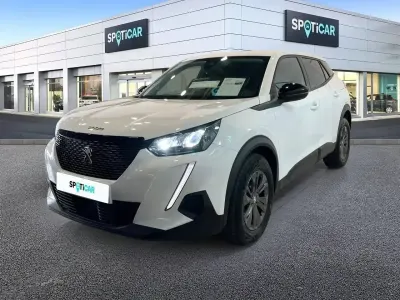 Usado Peugeot 2008 Active 100 CV (73 kW) 2022 Blanco SUV