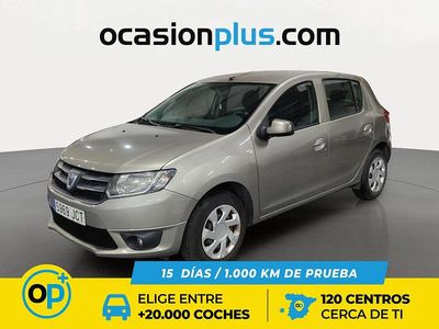 Beige Usado 2015 Dacia Sandero Lauréate Utilitario | 7200 € (Precio justo)