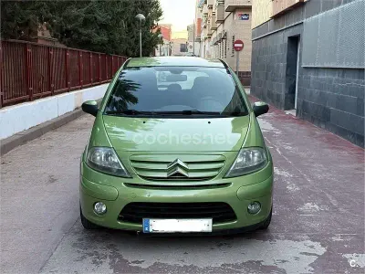Usado Citroën C3 70 CV (51 kW) 2005 Verde Berlina