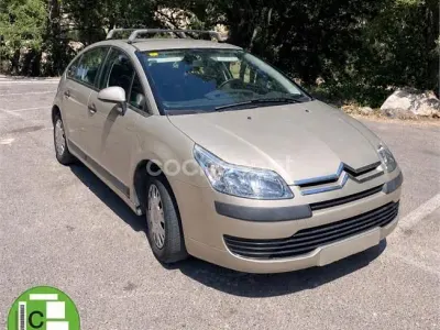 Usado Citroën C4 90 CV (66 kW) 2007 Beige Berlina