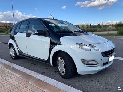 Usado Smart ForFour Pure 64 CV (47 kW) 2006 Blanco Utilitario