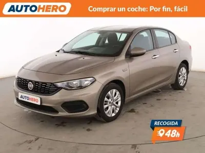 Usado Fiat Tipo Easy 95 CV (69 kW) 2018 Marrón Berlina