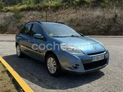 Usado Renault Clio II Authentique 75 CV (55 kW) 2011 Azul Berlina
