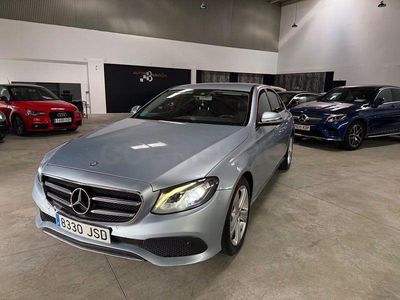 Gris / plata Usado 2016 Mercedes E220 Berlina | 17.900 €
