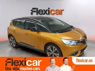 Usado Renault Scénic Zen 130 CV (95 kW) 2017 Amarillo
