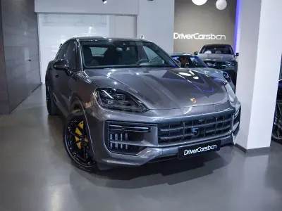 Nuevo Porsche Cayenne Turbo E-Hybrid 739 CV (543 kW) 2026 Gris / plata SUV