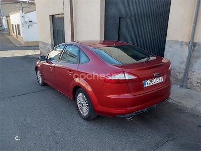 Rojo Usado 2009 Ford Mondeo Trend Berlina | 5500 €