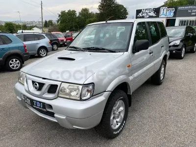 Usado Nissan Terrano 125 CV (91 kW) 2005 Gris / plata SUV