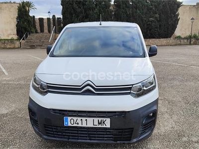 Usado Citroën Berlingo Live 102 CV (75 kW) 2021 Blanco Monovolumen