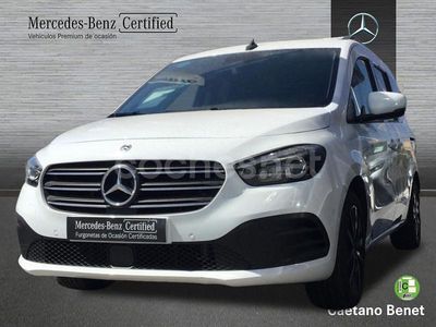 Blanco Usado 2025 Mercedes T180 Monovolumen | 33.900 €