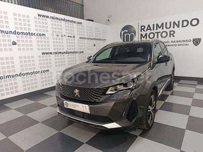 Gris / plata Usado 2023 Peugeot 3008 GT SUV | 24.490 € (Precio justo)