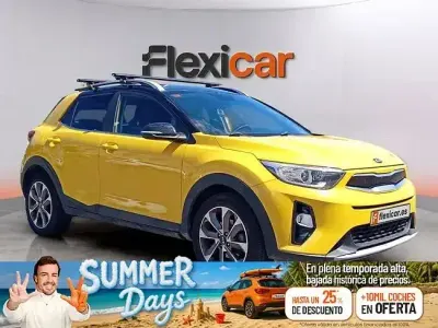 Usado Kia Stonic 120 CV (88 kW) 2018 Amarillo SUV