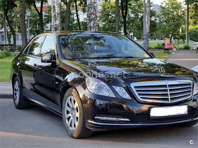 Usado Mercedes E220 170 CV (125 kW) 2011 Negro Berlina
