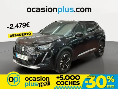Usado Peugeot 2008 Allure 100 CV (73 kW) 2023 Negro SUV