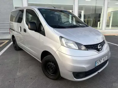 Usado Nissan NV200 Comfort 110 CV (80 kW) 2012 Gris Monovolumen