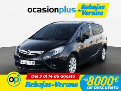 Usado Opel Zafira Tourer Selective 131 CV (96 kW) 2012 Negro Monovolumen