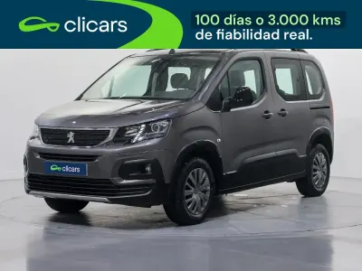 Begagnad Peugeot Rifter Allure 130 HK (95 kW) 2021 Grå Minibuss