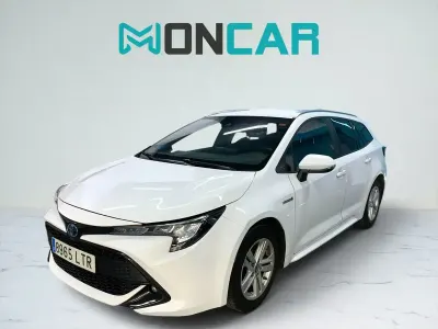 Usado Toyota Corolla Active 122 CV (89 kW) 2021 Blanco Familiar
