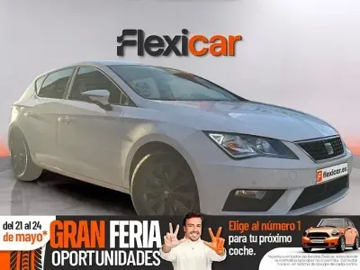 Używany Seat Leon Style 130 KM (95 kW) 2019 Biały