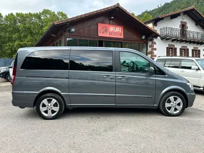 Usado Mercedes Viano 163 CV (119 kW) 2011 Gris / plata Monovolumen