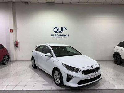 Usado Kia Ceed 120 CV (88 kW) 2021 Blanco Utilitario