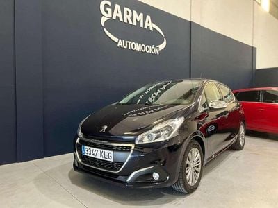 Burdeos Usado 2018 Peugeot 208 Allure Utilitario | 8900 € (Un poco caro)
