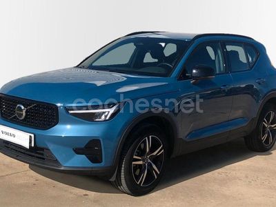 Azul Usado 2025 Volvo XC40 Plus SUV | 34.500 €