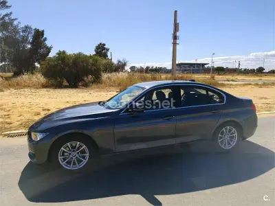 Käytetty BMW 320 Efficient Dynamics 163 HP (119 kW) 2012 Sininen Sedan