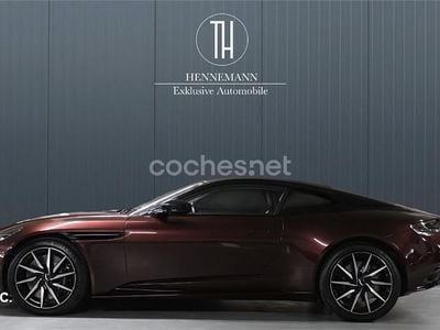 Usado Aston Martin DB11 510 CV (375 kW) 2019 Granate Coupe