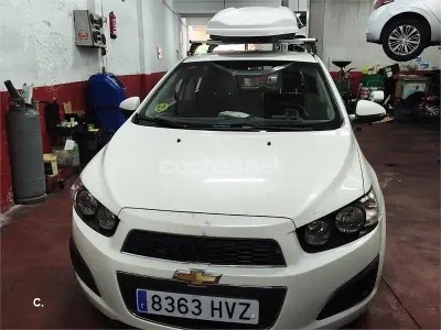 Usado Chevrolet Aveo LT 75 CV (55 kW) 2014 Blanco Berlina