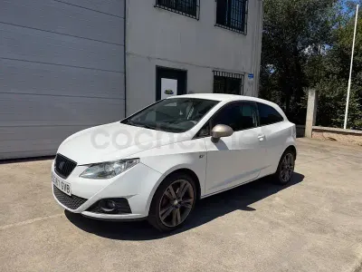 Usado Seat Ibiza SC Sport 90 CV (66 kW) 2010 Blanco Utilitario