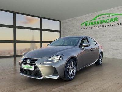 Gris Usado 2020 Lexus IS300h Executive Line Berlina | 18.430 € (Super precio)