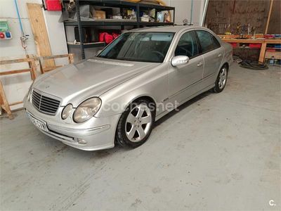 Mercedes E320